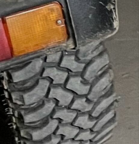 Зеленый Сузуки Самурай, объемом двигателя 1.3 л и пробегом 200 тыс. км за 5500 $, фото 1 на Automoto.ua