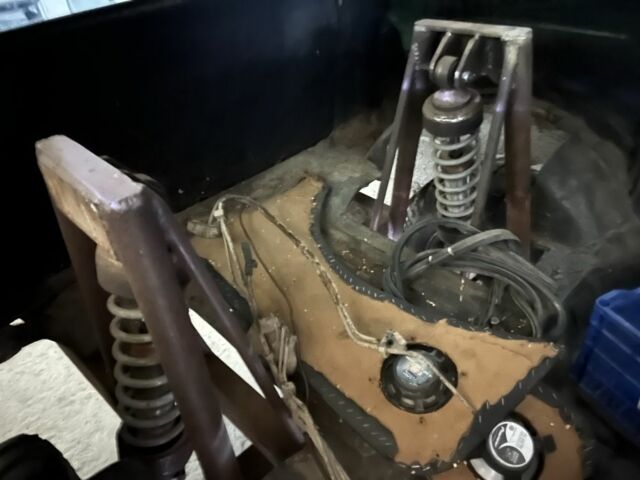 Зеленый Сузуки Самурай, объемом двигателя 1.3 л и пробегом 200 тыс. км за 5500 $, фото 3 на Automoto.ua