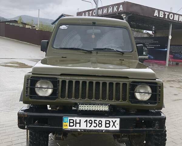 Зелений Сузукі Самурай, об'ємом двигуна 1 л та пробігом 154 тис. км за 5100 $, фото 1 на Automoto.ua