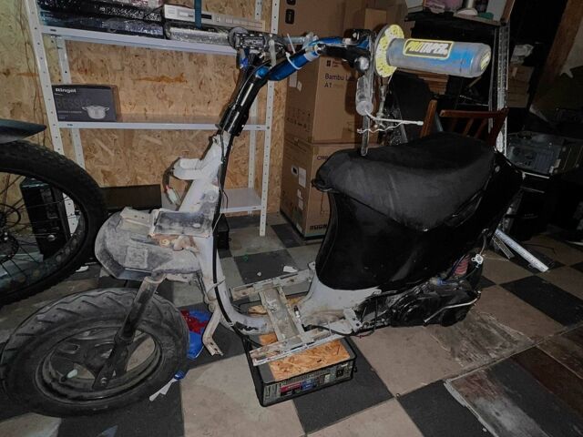 Сузуки Сепия, объемом двигателя 49 л и пробегом 0 тыс. км за 119 $, фото 9 на Automoto.ua