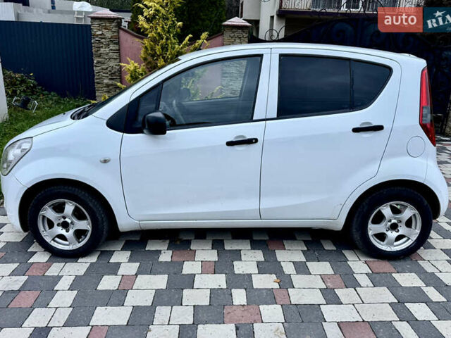 Белый Сузуки Сплеш, объемом двигателя 1 л и пробегом 188 тыс. км за 4399 $, фото 4 на Automoto.ua