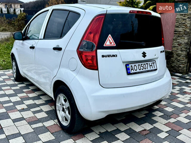 Белый Сузуки Сплеш, объемом двигателя 1 л и пробегом 188 тыс. км за 4399 $, фото 7 на Automoto.ua