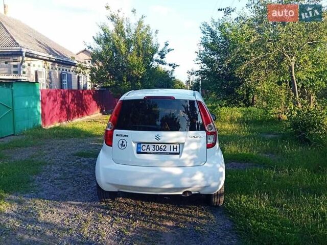 Белый Сузуки Сплеш, объемом двигателя 1 л и пробегом 150 тыс. км за 4200 $, фото 27 на Automoto.ua