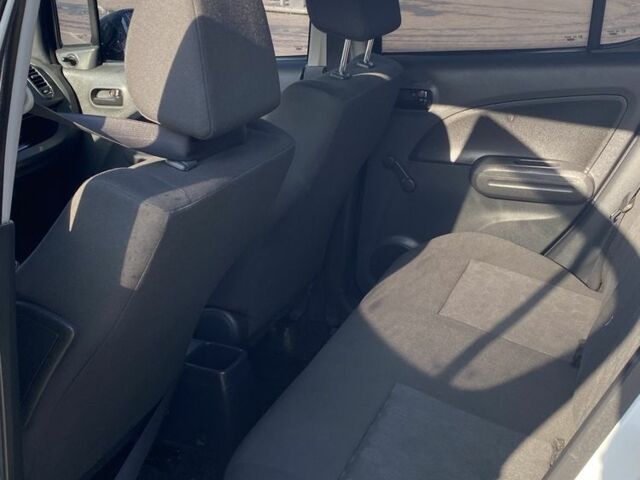 Белый Сузуки Сплеш, объемом двигателя 1 л и пробегом 160 тыс. км за 4700 $, фото 6 на Automoto.ua