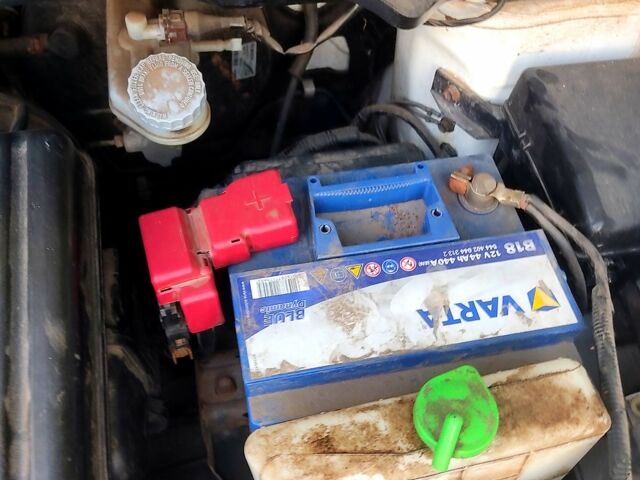 Білий Сузукі Сплеш, об'ємом двигуна 1 л та пробігом 154 тис. км за 4100 $, фото 12 на Automoto.ua