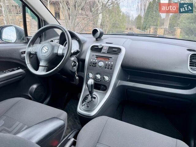 Білий Сузукі Сплеш, об'ємом двигуна 1.25 л та пробігом 135 тис. км за 6900 $, фото 14 на Automoto.ua