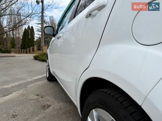 Білий Сузукі Сплеш, об'ємом двигуна 1.25 л та пробігом 135 тис. км за 6900 $, фото 20 на Automoto.ua