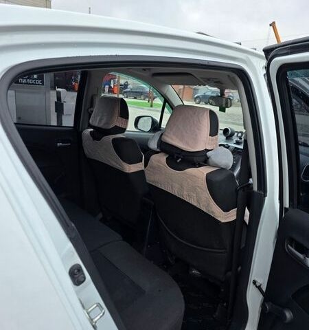 Білий Сузукі Сплеш, об'ємом двигуна 1.2 л та пробігом 135 тис. км за 7900 $, фото 14 на Automoto.ua