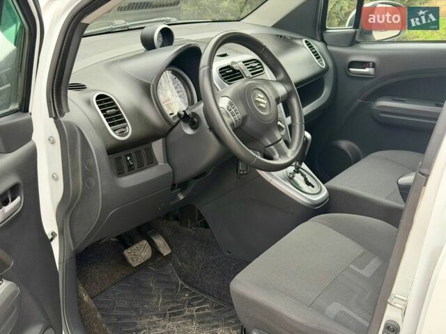 Білий Сузукі Сплеш, об'ємом двигуна 1.25 л та пробігом 135 тис. км за 6900 $, фото 12 на Automoto.ua