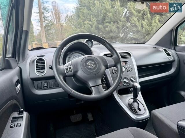 Білий Сузукі Сплеш, об'ємом двигуна 1.25 л та пробігом 135 тис. км за 6900 $, фото 11 на Automoto.ua