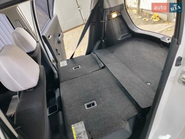 Сузуки Сплеш 2014 в Одессе на Automoto.ua Белый Сузуки Сплеш, объемом двигателя 1.24 л и пробегом 55 тыс. км за 7800 $, фото 15 на Automoto.ua