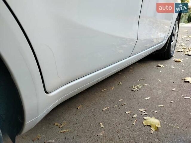 Сузуки Сплеш 2014 в Одессе на Automoto.ua Белый Сузуки Сплеш, объемом двигателя 1.24 л и пробегом 55 тыс. км за 7800 $, фото 22 на Automoto.ua