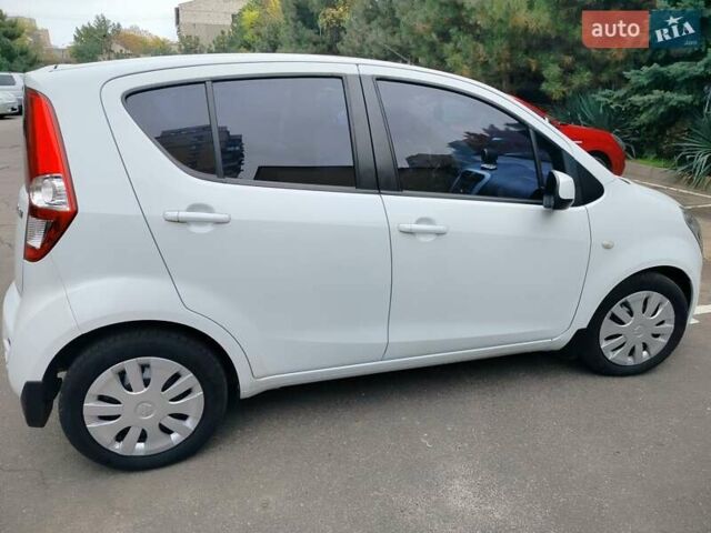 Сузуки Сплеш 2014 в Одессе на Automoto.ua Белый Сузуки Сплеш, объемом двигателя 1.24 л и пробегом 55 тыс. км за 7800 $, фото 5 на Automoto.ua