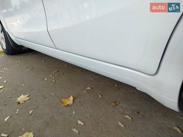 Сузуки Сплеш 2014 в Одессе на Automoto.ua Белый Сузуки Сплеш, объемом двигателя 1.24 л и пробегом 55 тыс. км за 7800 $, фото 25 на Automoto.ua