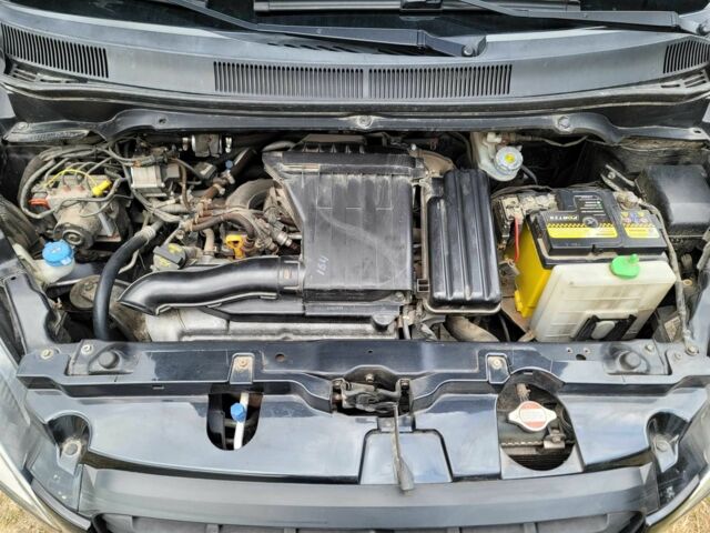 Черный Сузуки Сплеш, объемом двигателя 1.2 л и пробегом 171 тыс. км за 7100 $, фото 17 на Automoto.ua