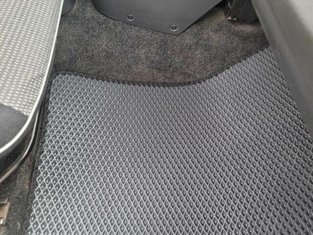 Черный Сузуки Сплеш, объемом двигателя 1.2 л и пробегом 171 тыс. км за 7100 $, фото 12 на Automoto.ua