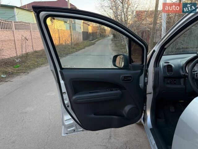 Серый Сузуки Сплеш, объемом двигателя 1 л и пробегом 198 тыс. км за 3600 $, фото 8 на Automoto.ua