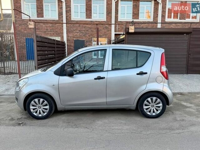 Серый Сузуки Сплеш, объемом двигателя 1 л и пробегом 198 тыс. км за 3600 $, фото 2 на Automoto.ua