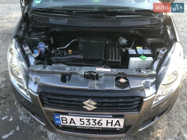 Сірий Сузукі Сплеш, об'ємом двигуна 1.24 л та пробігом 140 тис. км за 6000 $, фото 9 на Automoto.ua