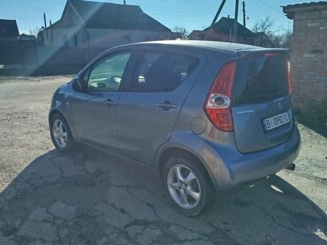 Серый Сузуки Сплеш, объемом двигателя 1 л и пробегом 210 тыс. км за 4000 $, фото 4 на Automoto.ua