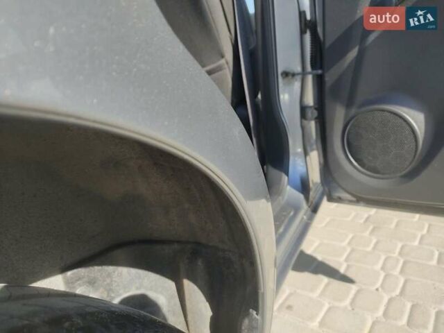 Серый Сузуки Сплеш, объемом двигателя 1 л и пробегом 223 тыс. км за 4590 $, фото 28 на Automoto.ua