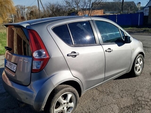 Серый Сузуки Сплеш, объемом двигателя 1 л и пробегом 210 тыс. км за 4000 $, фото 2 на Automoto.ua