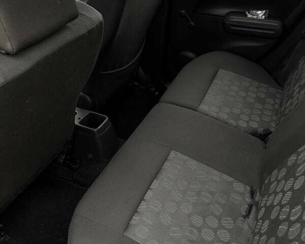 Серый Сузуки Сплеш, объемом двигателя 1 л и пробегом 270 тыс. км за 4200 $, фото 8 на Automoto.ua