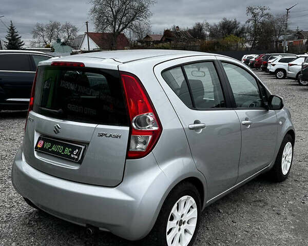 Серый Сузуки Сплеш, объемом двигателя 1 л и пробегом 270 тыс. км за 4200 $, фото 5 на Automoto.ua