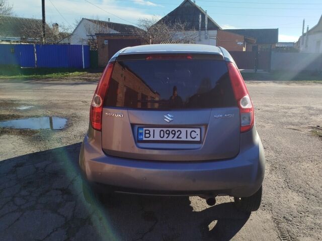 Серый Сузуки Сплеш, объемом двигателя 1 л и пробегом 210 тыс. км за 4000 $, фото 3 на Automoto.ua
