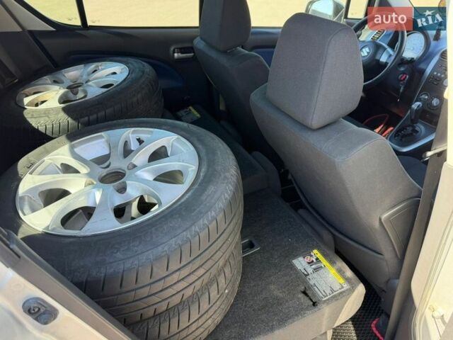 Сірий Сузукі Сплеш, об'ємом двигуна 1.24 л та пробігом 140 тис. км за 8200 $, фото 45 на Automoto.ua