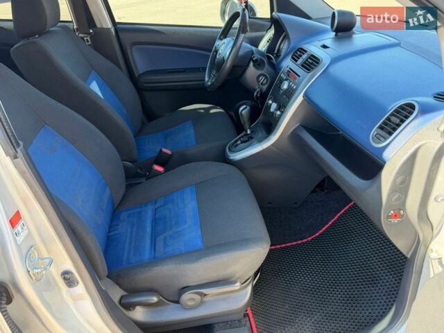 Сірий Сузукі Сплеш, об'ємом двигуна 1.24 л та пробігом 140 тис. км за 8200 $, фото 46 на Automoto.ua