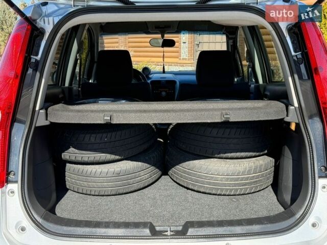 Сірий Сузукі Сплеш, об'ємом двигуна 1.24 л та пробігом 140 тис. км за 8200 $, фото 60 на Automoto.ua