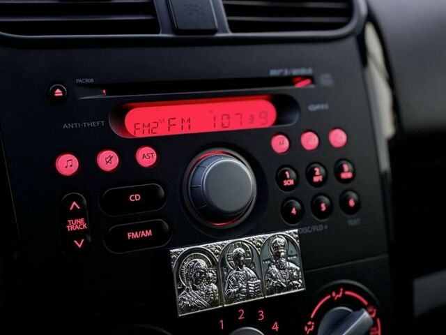 Серый Сузуки Сплеш, объемом двигателя 1.2 л и пробегом 67 тыс. км за 7900 $, фото 11 на Automoto.ua