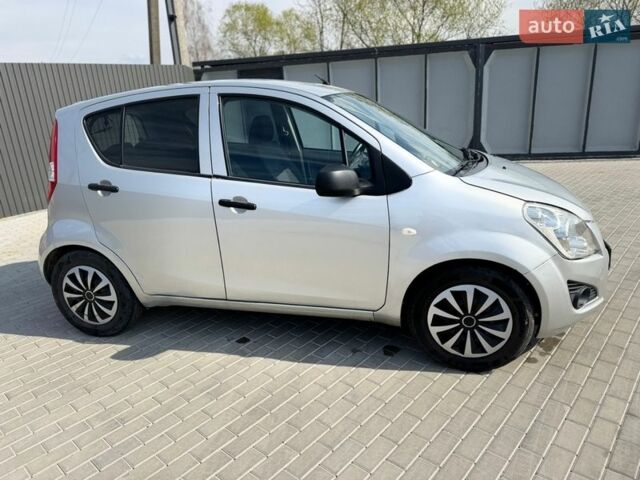 Серый Сузуки Сплеш, объемом двигателя 1 л и пробегом 180 тыс. км за 5500 $, фото 3 на Automoto.ua