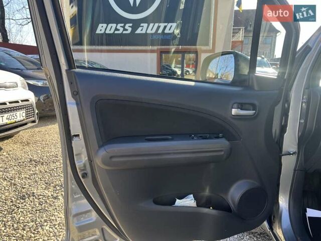 Серый Сузуки Сплеш, объемом двигателя 1.2 л и пробегом 80 тыс. км за 8000 $, фото 6 на Automoto.ua