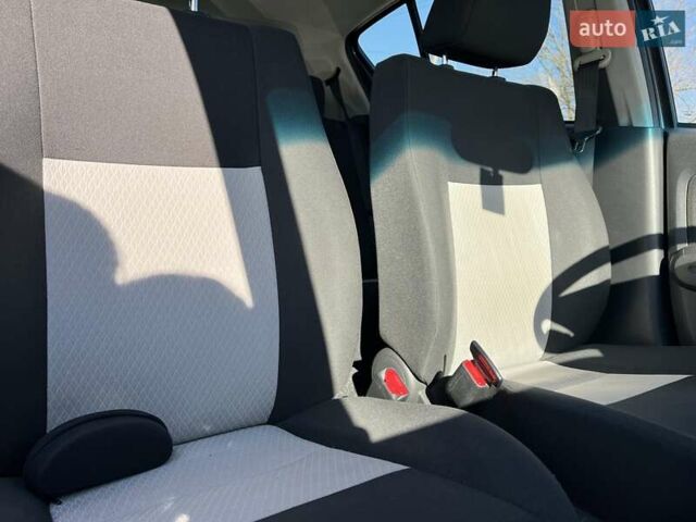 Серый Сузуки Сплеш, объемом двигателя 1.2 л и пробегом 80 тыс. км за 8000 $, фото 24 на Automoto.ua