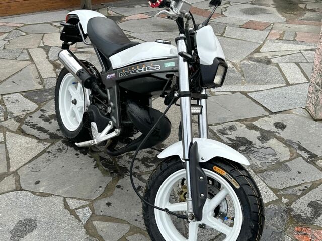 Сузуки Стрит Мэджик, объемом двигателя 50 л и пробегом 0 тыс. км за 710 $, фото 1 на Automoto.ua