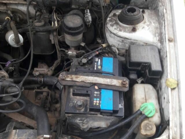 Сузукі Свифт 1995 у Городне на Automoto.ua Білий Сузукі Свифт, об'ємом двигуна 1 л та пробігом 100 тис. км за 850 $, фото 7 на Automoto.ua