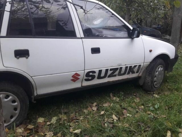 Сузукі Свифт 1995 у Городне на Automoto.ua Білий Сузукі Свифт, об'ємом двигуна 1 л та пробігом 100 тис. км за 850 $, фото 4 на Automoto.ua