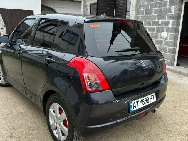 Белый Сузуки Свифт, объемом двигателя 1.3 л и пробегом 275 тыс. км за 5500 $, фото 5 на Automoto.ua