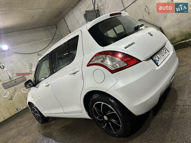 Белый Сузуки Свифт, объемом двигателя 1.24 л и пробегом 147 тыс. км за 5150 $, фото 16 на Automoto.ua
