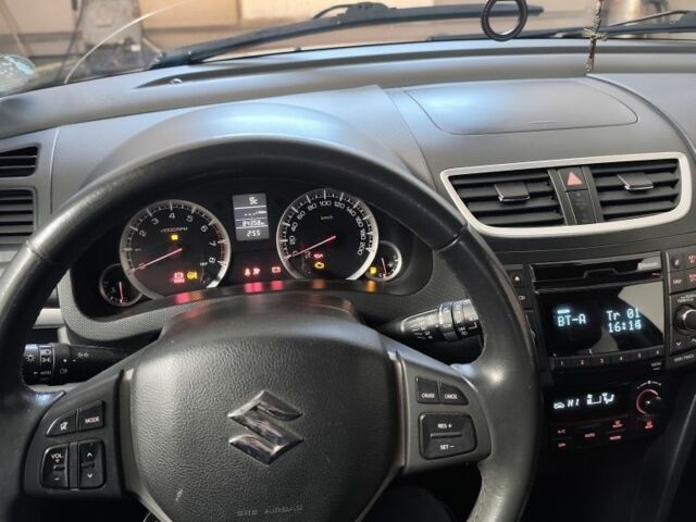 Білий Сузукі Свифт, об'ємом двигуна 1.2 л та пробігом 84 тис. км за 7199 $, фото 3 на Automoto.ua