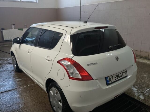 Білий Сузукі Свифт, об'ємом двигуна 1.2 л та пробігом 84 тис. км за 7199 $, фото 2 на Automoto.ua