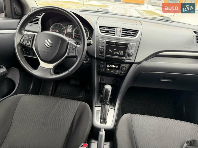 Белый Сузуки Свифт, объемом двигателя 1.24 л и пробегом 90 тыс. км за 9150 $, фото 22 на Automoto.ua