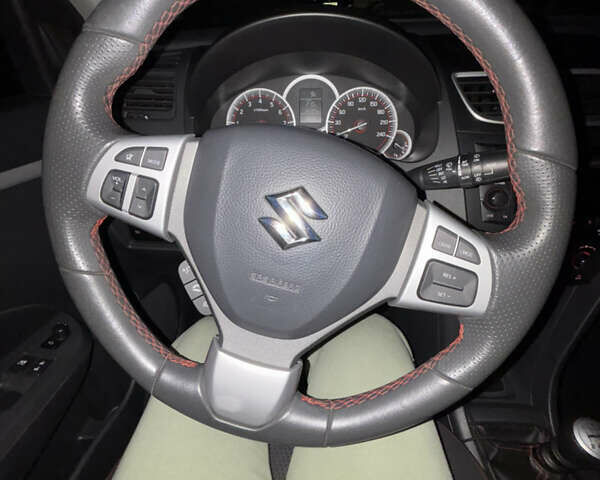 Сузуки Свифт 2014 в Киеве на Automoto.ua Белый Сузуки Свифт, объемом двигателя 1.6 л и пробегом 97 тыс. км за 7350 $, фото 20 на Automoto.ua