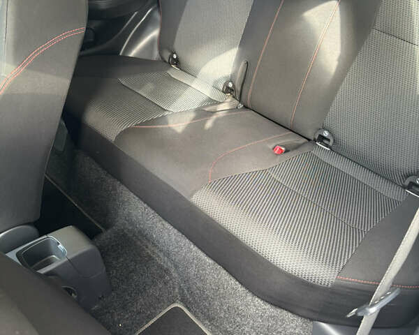 Білий Сузукі Свифт, об'ємом двигуна 1.6 л та пробігом 97 тис. км за 7100 $, фото 25 на Automoto.ua