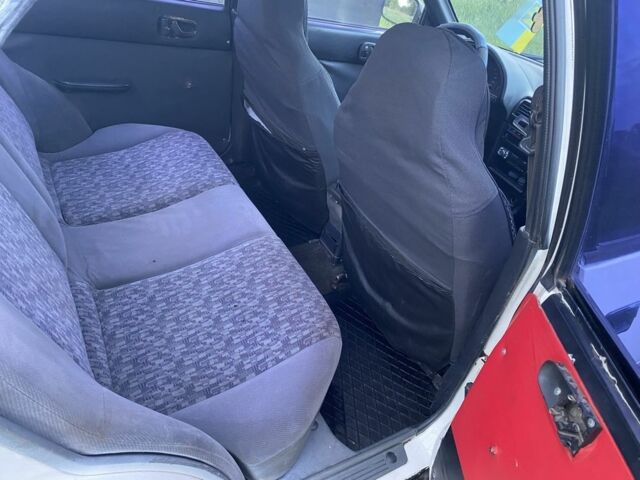 Белый Сузуки Свифт, объемом двигателя 0 л и пробегом 100 тыс. км за 850 $, фото 1 на Automoto.ua