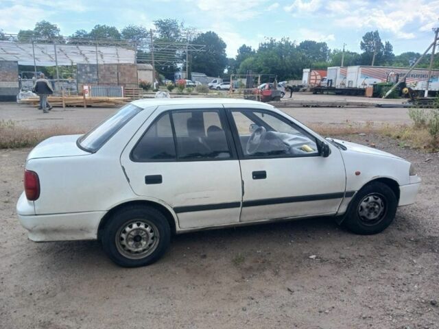 Білий Сузукі Свифт, об'ємом двигуна 0 л та пробігом 100 тис. км за 700 $, фото 5 на Automoto.ua