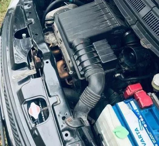 Чорний Сузукі Свифт, об'ємом двигуна 1.3 л та пробігом 310 тис. км за 4750 $, фото 10 на Automoto.ua