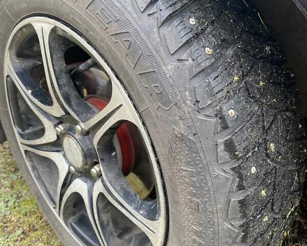 Чорний Сузукі Свифт, об'ємом двигуна 1.49 л та пробігом 206 тис. км за 5500 $, фото 1 на Automoto.ua